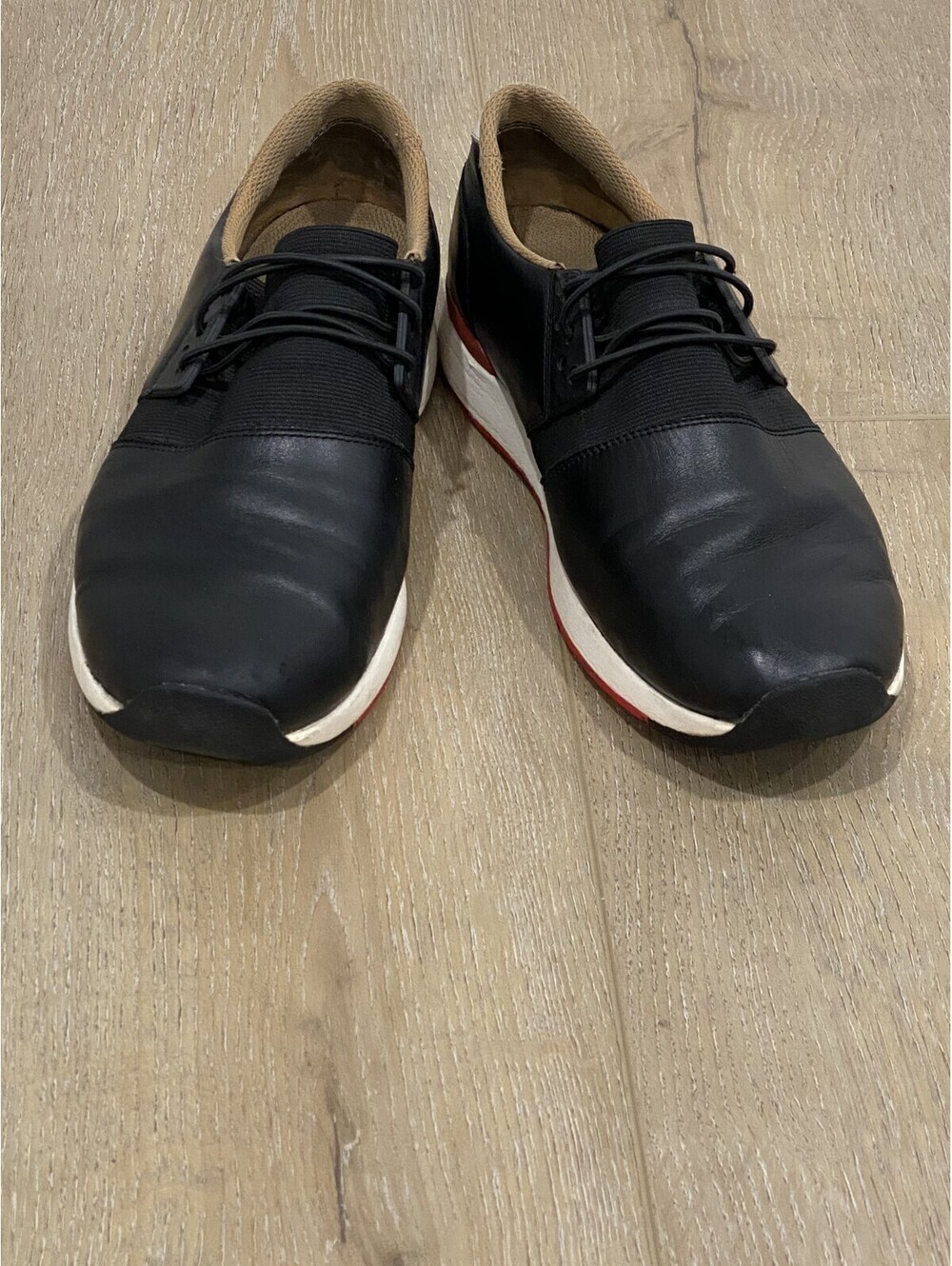 Vionic Athletic Shoes Men's Size 10  Black Leather Slip On Elastic Laces
